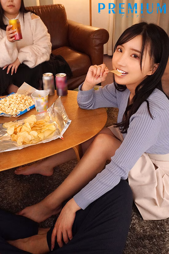 彼女が至近距離にいるのに密着&ゾクゾク囁き!背徳感で気持ちよすぎる中出し誘惑 楪カレン No2 tbo-sirotoksk.com