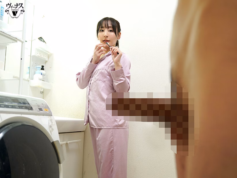 心は家族でも体は他人の微妙な関係―。過ちが起こらないはずがない義理の母親と二人だけの1週間 足立友梨 No3 tbo-sirotoksk.com