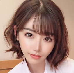 深田えいみ