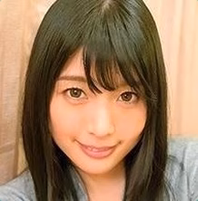 新村あかり
